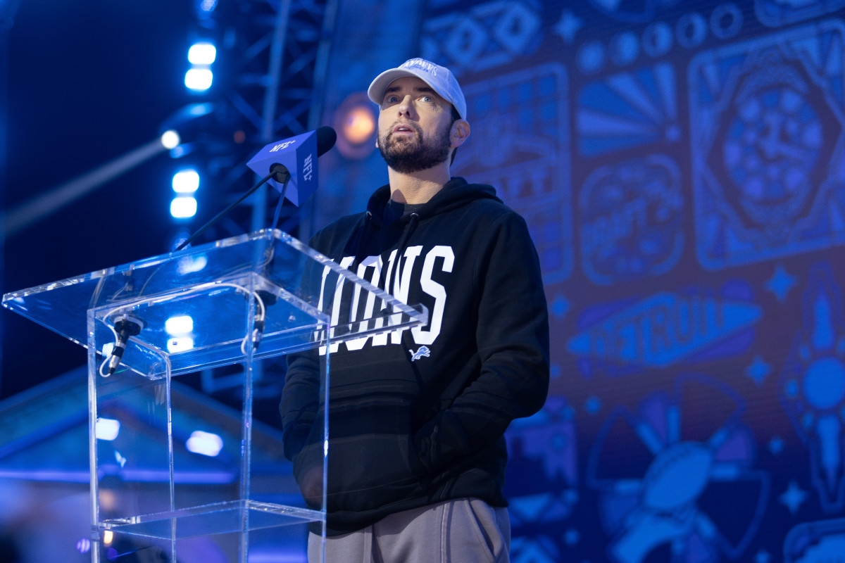 Adam Sandler Admits He Almost Didn t Bother Eminem About Happy Gilmore 2 Role