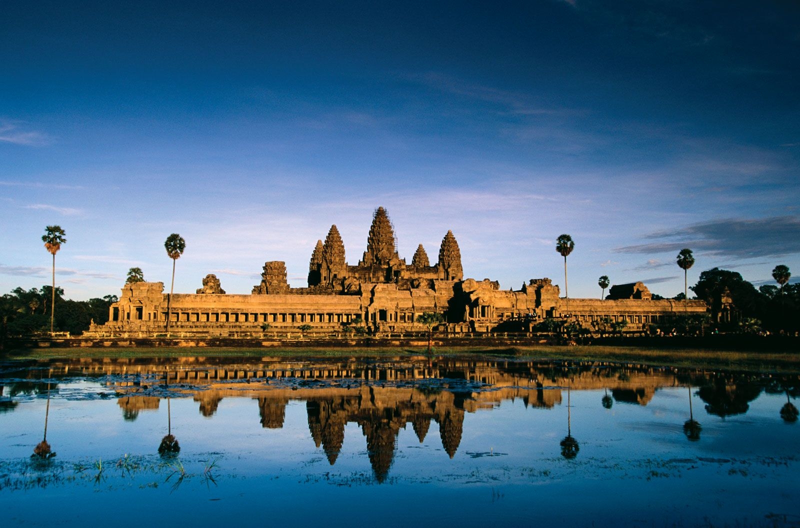 Angkor Wat Description Location History Restoration Map Facts Britannica