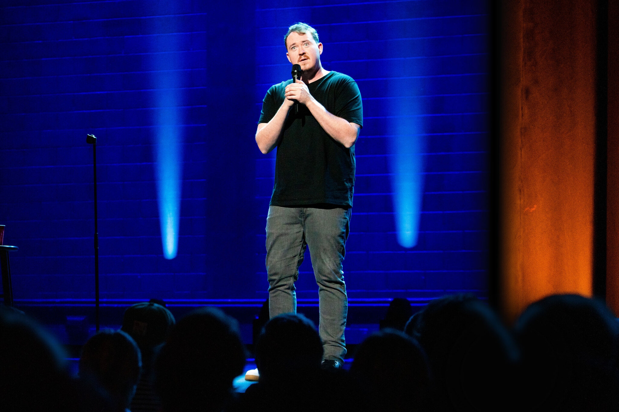 How Shane Gillis Both Plays To And Mocks Red Staters The New York Times