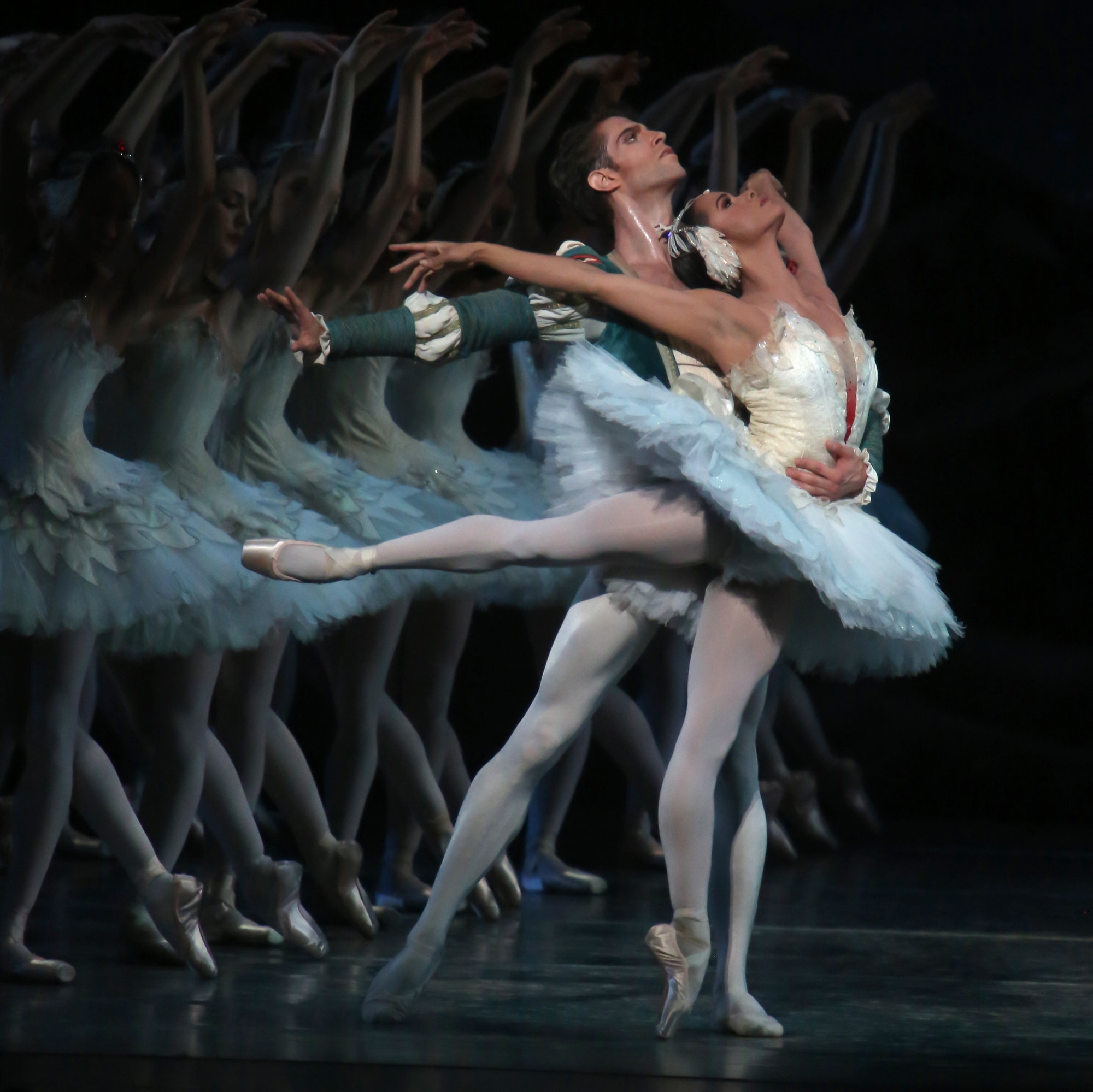 Review Misty Copeland Debuts As Odette Odile In Swan Lake The New York Times